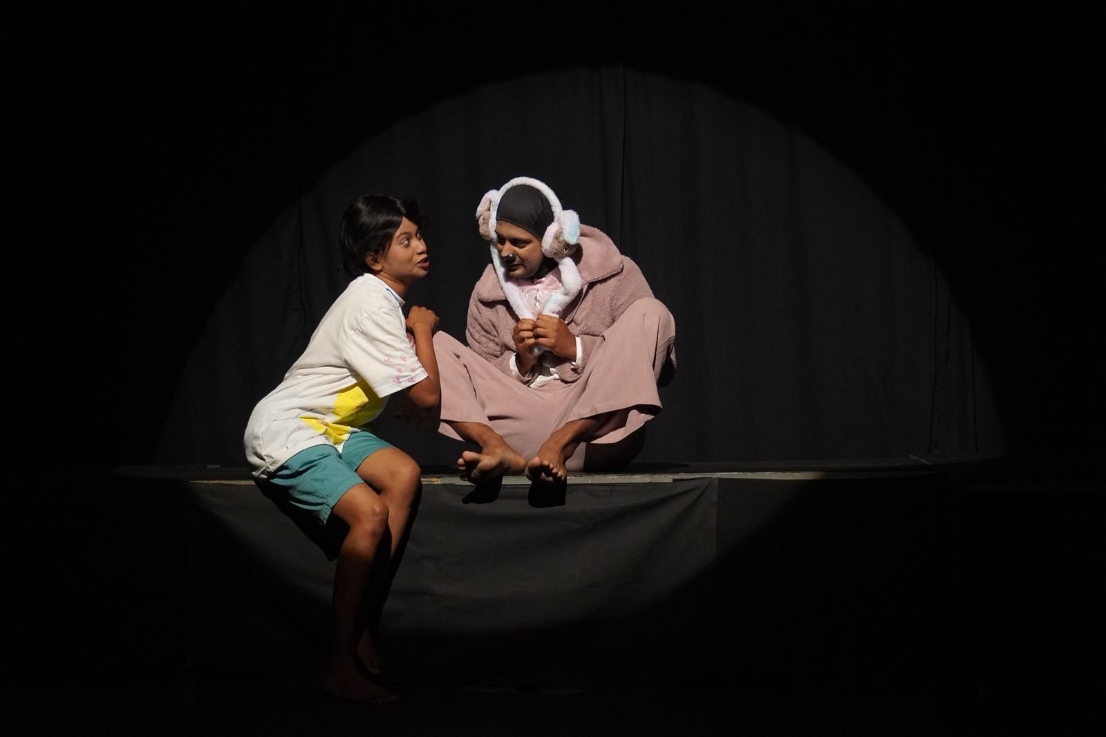 Orange Candy – Hindi Play Review: A Quiet Storm of Truth and Tenderness