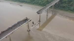 Tragedy in Gujarat: Nine Dead as Gambhira Bridge Collapses into Mahisagar River