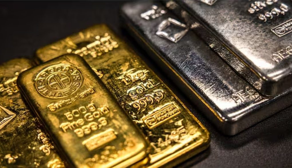 Gold Prices Rise Marginally Across India; Silver Rates Remain Unchanged