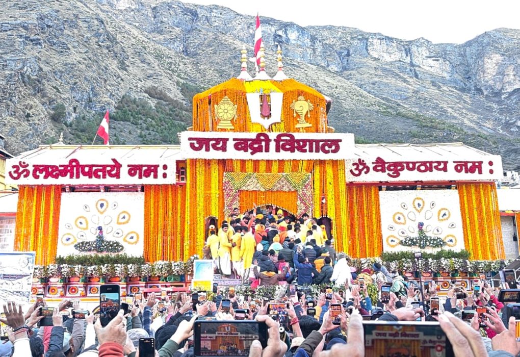 Badrinath Temple Opens for Char Dham Yatra 2026 Amid Vedic Rituals and Devotee Rush