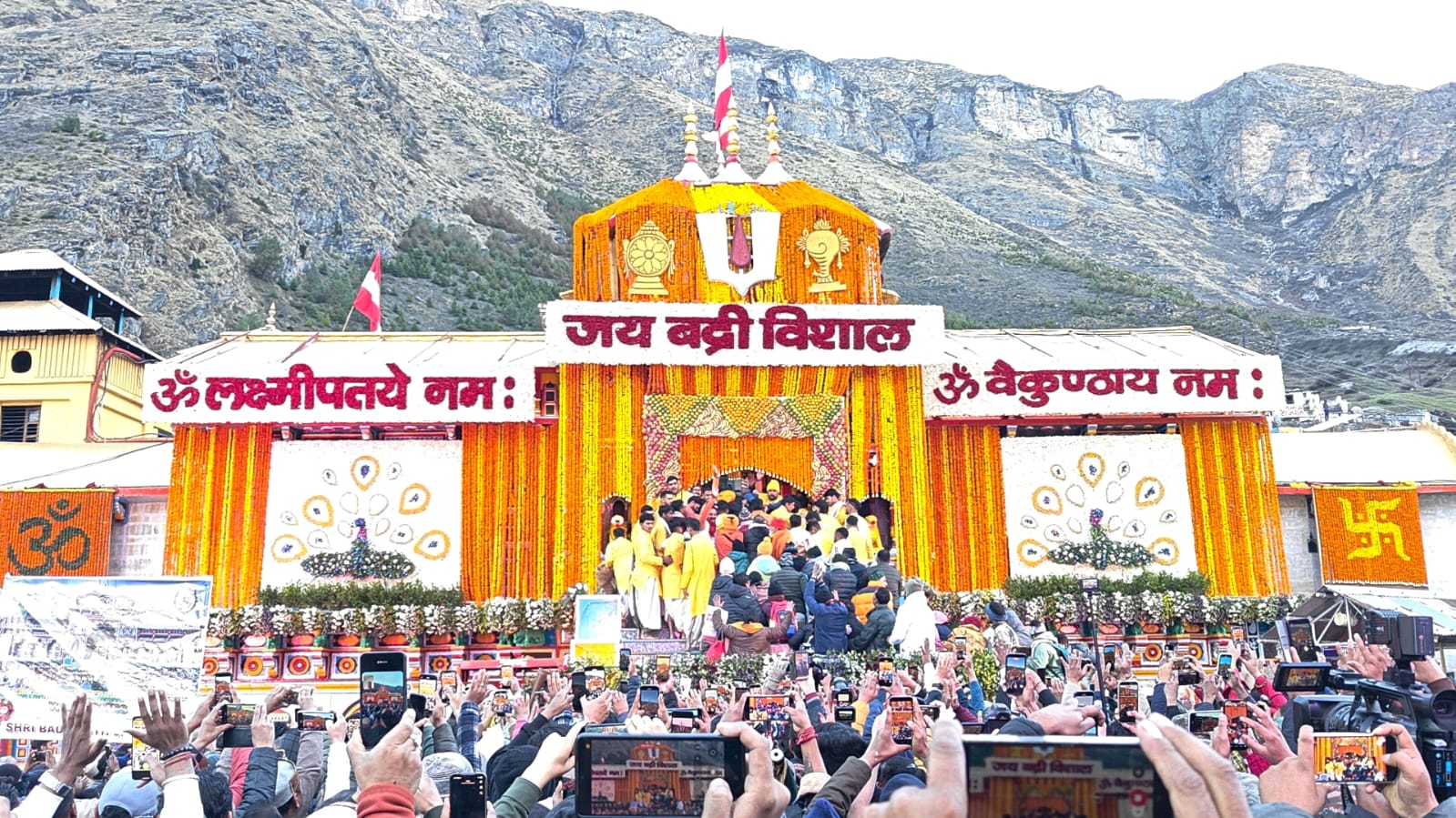 Badrinath Temple Opens for Char Dham Yatra 2026 Amid Vedic Rituals and Devotee Rush