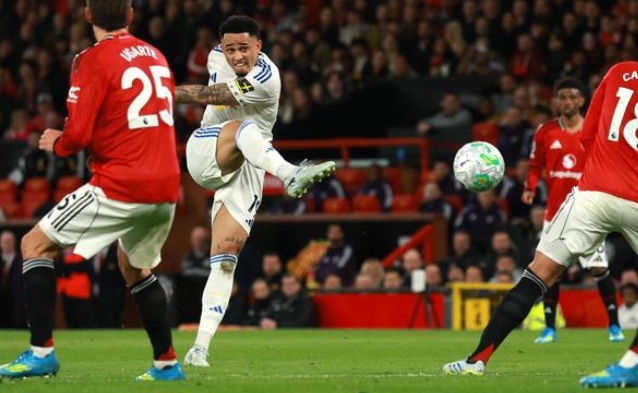 Leeds United Beat Manchester United 2-1 at Old Trafford, End 45-Year Wait