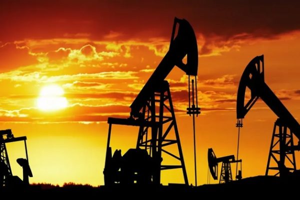 Crude Oil Climbs Above $101 Per Barrel as Markets Track US-Iran Developments
